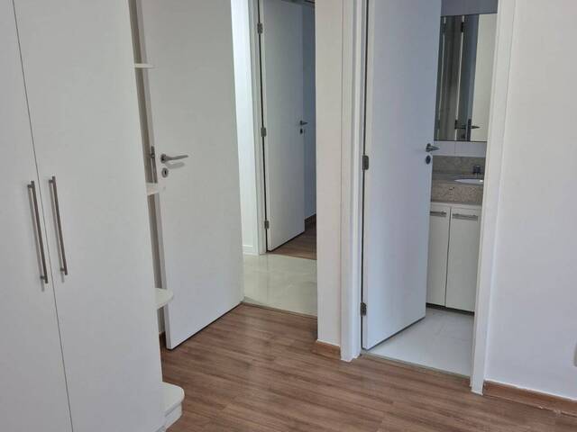 #94 - Apartamento para Locação em Rio de Janeiro - RJ
