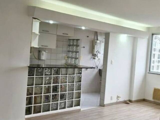 #131 - Apartamento para Locação em Rio de Janeiro - RJ - 1